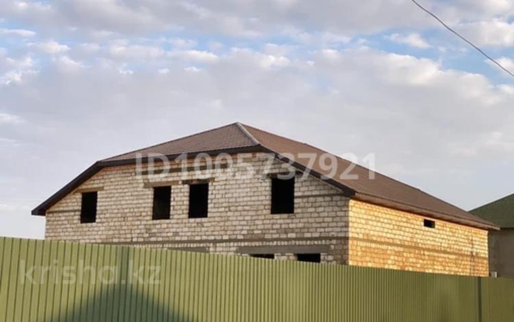 Отдельный дом · 8 комнат · 294 м² · 15 сот., Шарипова 23а — Надирова за 20 млн 〒 в Кульсары — фото 4