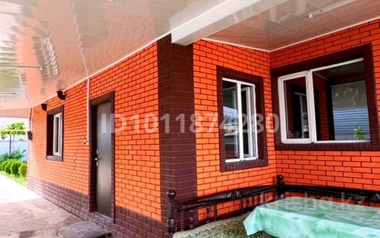 Отдельный дом · 4 комнаты · 120 м² · 8 сот., ул. Бейбитшилик 33А — Школа Байтерек за 55 млн ₸ в Байтереке (Новоалексеевке) — фото 4