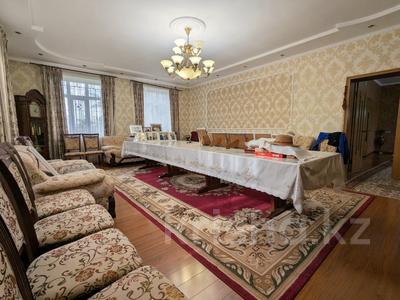 Жеке үй · 7 бөлме · 437.1 м² · 9 жүзд., Даулеткерея 62, бағасы: 180 млн ₸ в Алматы, Наурызбайский р-н