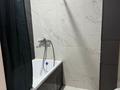 2-бөлмелі пәтер · 90 м² · 10/10 қабат, мкр. Алтын орда, Санкибай батыра 40в — Продается шикарная 2 х комнатная квартира, сзади ГИПЕРМАРКЕТ ДИНА, на 10 этаже, кухня студия, со свежим ремонтом, 2 лоджия, место расположение шикарное, рядом Дару и многое , квартира понравится 100 процентов в кредите, бағасы: 30 млн ₸ в Актобе — фото 13