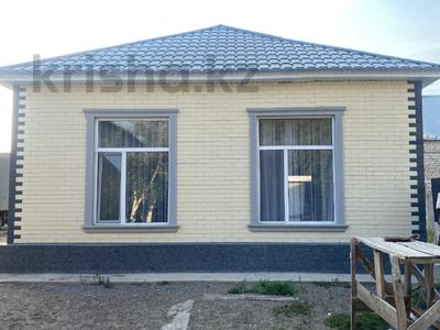Отдельный дом · 3 комнаты · 80 м² · 3.5 сот., мкр 8, Карагул батыра 58 за 25 млн ₸ в Актобе
