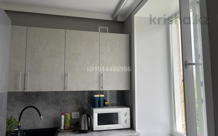 3-бөлмелі пәтер · 42 м² · 2/2 қабат, Шлюзная 6, бағасы: 15.5 млн ₸ в Усть-Каменогорске — фото 2