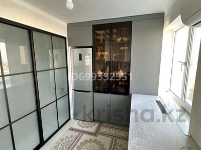 3-комнатная квартира · 70 м² · 4/9 этаж, мкр Нурсат 2 44 — улица Назарбаева за 34 млн ₸ в Шымкенте, Каратауский р-н