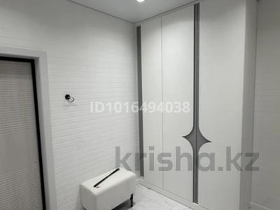 2-комнатная квартира · 50 м² · 3/9 этаж, Бухар Жырау 179 корпус 2 1 подьезд 3 этаж за 420 000 ₸ в Павлодаре