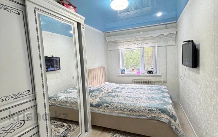 3-комнатная квартира · 61 м² · 3/5 этаж, Майкудук, 13 мик за 13.5 млн ₸ в Караганде, Алихана Бокейханова р-н — фото 2