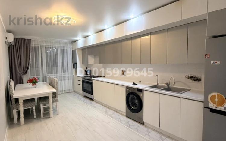 2-бөлмелі пәтер · 75.1 м² · 3/7 қабат, Алтын орда ш/а., бағасы: 26.5 млн ₸ в Актобе, мкр. Алтын орда — фото 2