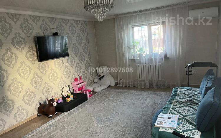 Жеке үй · 2 бөлме · 76 м² · 6 жүзд., Восточный левый 80/3 — 5 дачи за мечетью, бағасы: 12 млн ₸ в Семее — фото 3