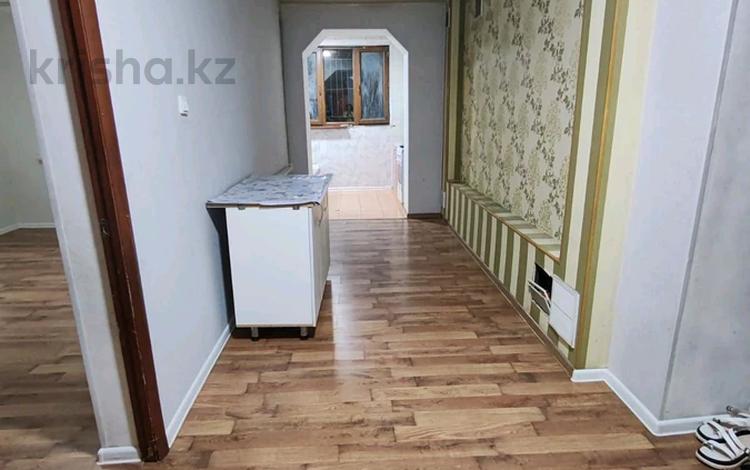 3-комнатная квартира · 68 м² · 2/4 этаж, 4-й микрорайон 5 за 150 000 ₸ в Шымкенте, Туран р-н — фото 2