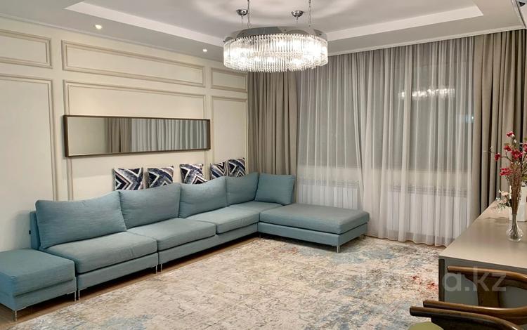 3-комнатная квартира · 140 м², Кабанбай батыра 43В за 500 000 ₸ в Астане, Есильский р-н — фото 5