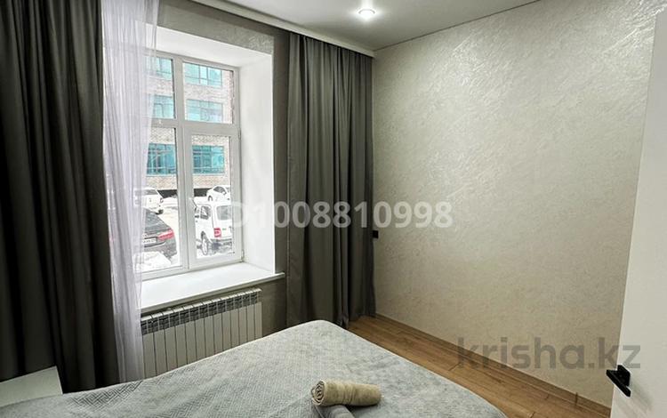 3-комнатная квартира · 80 м² · 1/9 этаж, Букетова 3/6 за 25 000 ₸ в Караганде — фото 2