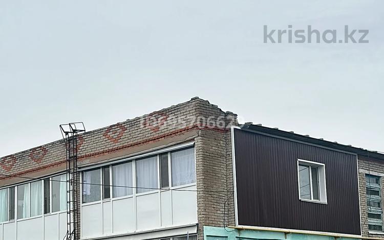 2-бөлмелі пәтер · 48 м² · 1/2 қабат, Октябрьская 185, бағасы: 6.2 млн ₸ в Аулиеколе — фото 2