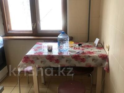 2-комнатная квартира · 46 м² · 2/5 этаж, Ярославская 12 — 8 школа за 15.2 млн 〒 в Уральске, мкр Школьник