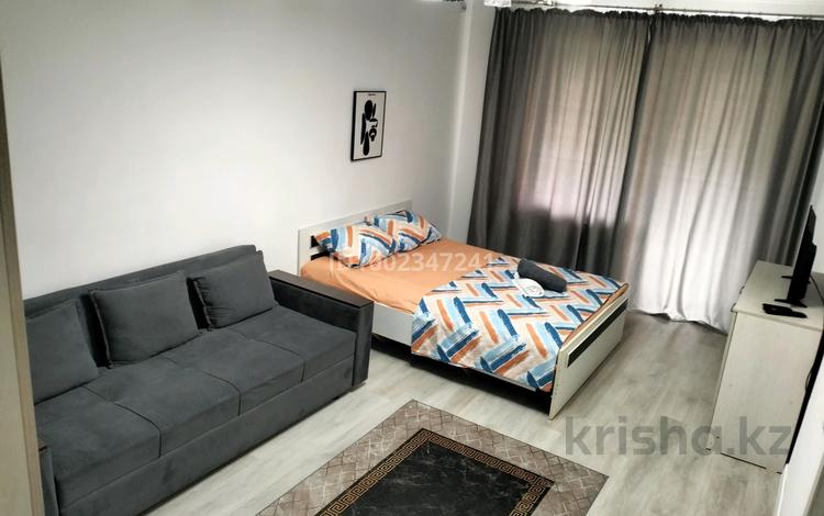 2-бөлмелі пәтер · 45 м² · 1/13 қабат, Муратбаева 14/11 — По ул.Муратбаева ниже ул.Макатаева, бағасы: 3 000 〒 в Алматы, Алмалинский р-н — фото 2