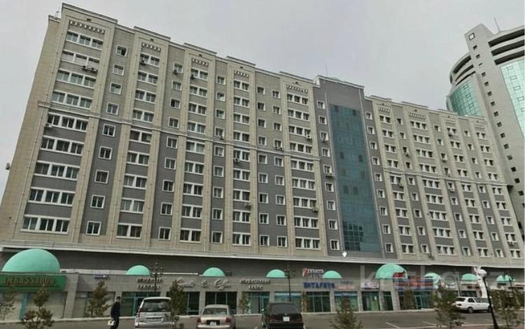 Свободное назначение, офисы, магазины и бутики, салоны красоты, образование, студии · 10 м² за 200 000 ₸ в Астане, Есильский р-н — фото 2
