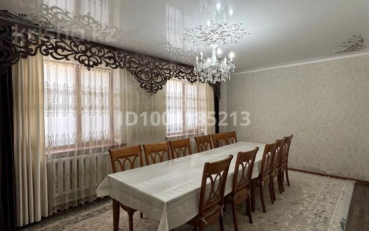 Жеке үй · 6 бөлме · 230 м² · 10 сот., мкр Турксиб, Озбек акын 13 — Возле 54 школы, бағасы: 47 млн ₸ в Таразе — фото 2