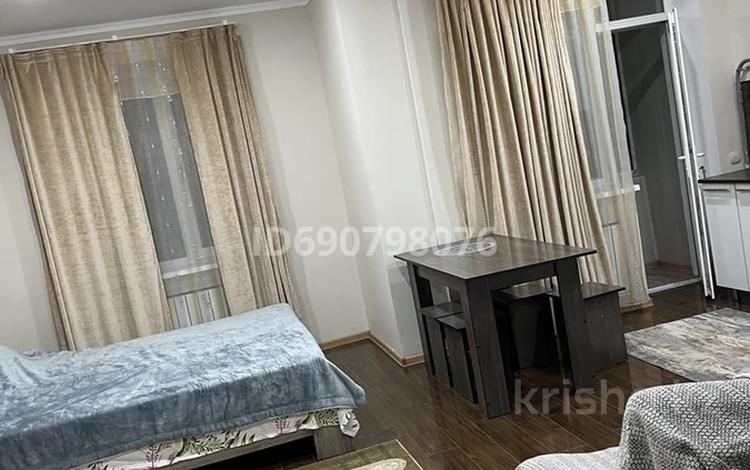 1-бөлмелі пәтер · 35 м² · 5/5 қабат, 3-ш/а., бағасы: 8 000 ₸ в Актау, 3-й мкр — фото 2