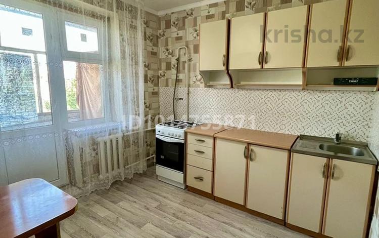 2-комнатная квартира · 55.8 м² · 6/6 этаж, мкр 4 31 за 16 млн ₸ в Уральске — фото 2