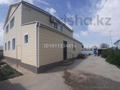 Отдельный дом · 8 комнат · 250 м², Байкент 7 за 500 000 〒 в Атырау, мкр Привокзальный-5