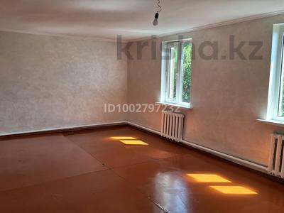 Отдельный дом · 6 комнат · 130 м² · 10 сот., Жаналык 29 — Магазин садик базар мектеп за 17 млн ₸ в Жибек Жолы