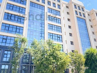 3-комнатная квартира · 108 м², Назарбаева 49/1 за ~ 59.9 млн 〒 в Караганде, Казыбек би р-н