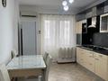 2-бөлмелі пәтер · 85 м² · 8/9 қабат, Жарбосынова — Площадь Исатая и Махамбета, бағасы: 300 000 ₸ в Атырау — фото 2