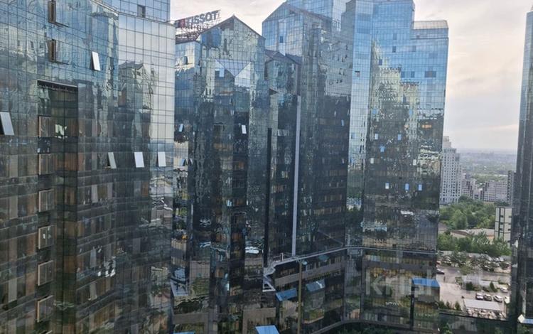 3-комнатная квартира · 110 м² · 16/28 этаж, Аль-Фараби 7 за 800 000 ₸ в Алматы, Бостандыкский р-н — фото 2