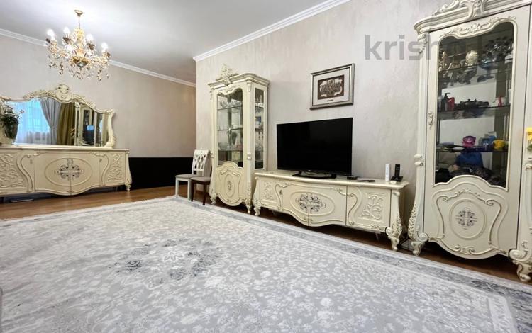 2-бөлмелі пәтер · 101.4 м² · 13/15 қабат, Абая 150/230, бағасы: 75 млн ₸ в Алматы, Бостандыкский р-н — фото 2