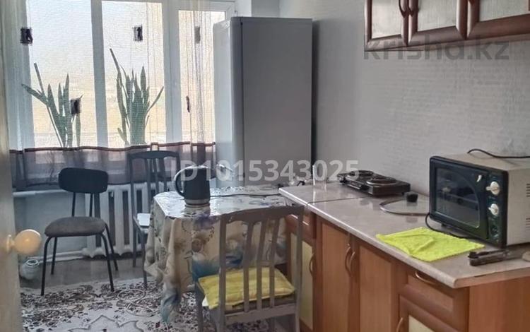 1 бөлме · 38 м² · 2/2 қабат, Терешкова — Терешкова, бағасы: 60 000 ₸ в Семее — фото 2