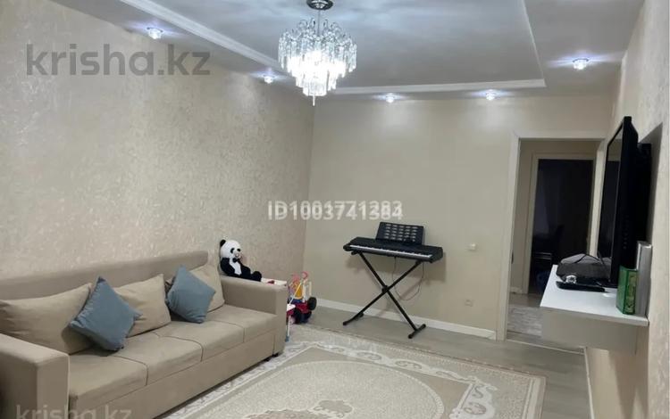 2-комнатная квартира · 55 м² · 1/5 этаж, мкр Центральный, Сырым кенжебаева 3 — Акжайык за 230 000 ₸ в Атырау — фото 2
