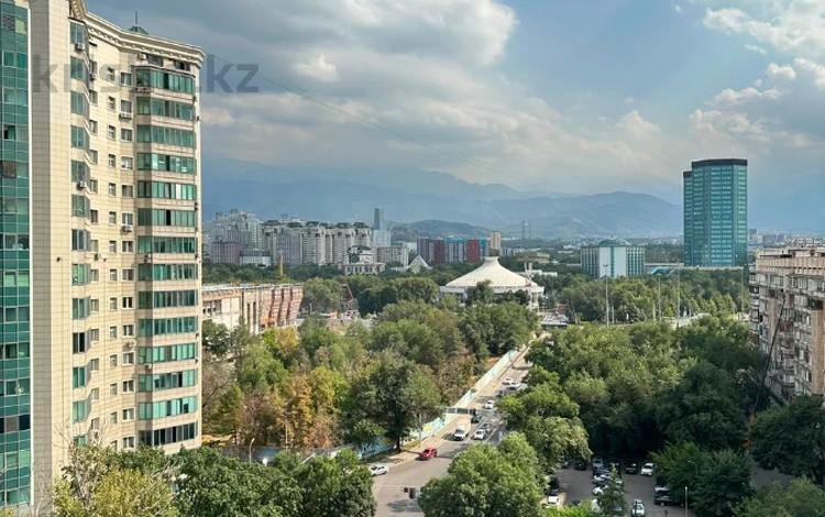 3-бөлмелі пәтер · 130 м² · 12/17 қабат, Муканова 241, бағасы: 100 млн ₸ в Алматы, Алмалинский р-н — фото 5