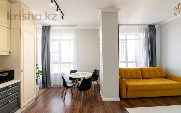 2-комнатная квартира, 45 м², 21/21 этаж, Туркестан 14