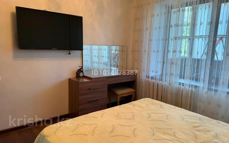 2-комнатная квартира · 50 м² · 4/5 этаж, Проспект Абая 151 — Проспект Абая 151 за 200 000 ₸ в Таразе — фото 2