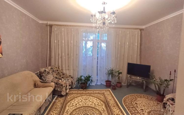 3-комнатная квартира · 73 м² · 2/2 этаж, Майкудук, Майкудук Архитектурная за 17 млн ₸ в Караганде, Алихана Бокейханова р-н — фото 2