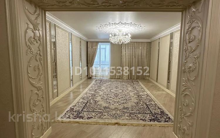 3-бөлмелі пәтер · 106 м² · 6/10 қабат, мкр 12, 12 ш/а. 16 Г — Нұр-Ғасыр мешітіне қарама-қарсы орналасқан, бағасы: 33.7 млн ₸ в Актобе — фото 2