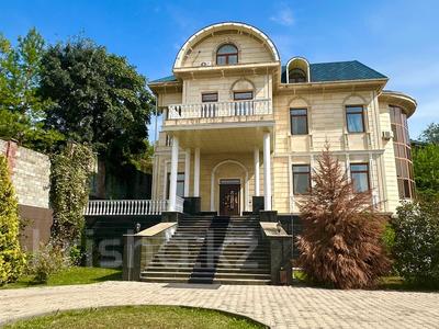 Отдельный дом · 7 комнат · 577 м² · 19.99 сот., мкр Юбилейный — Ондасынова за 300 млн 〒 в Алматы, Медеуский р-н