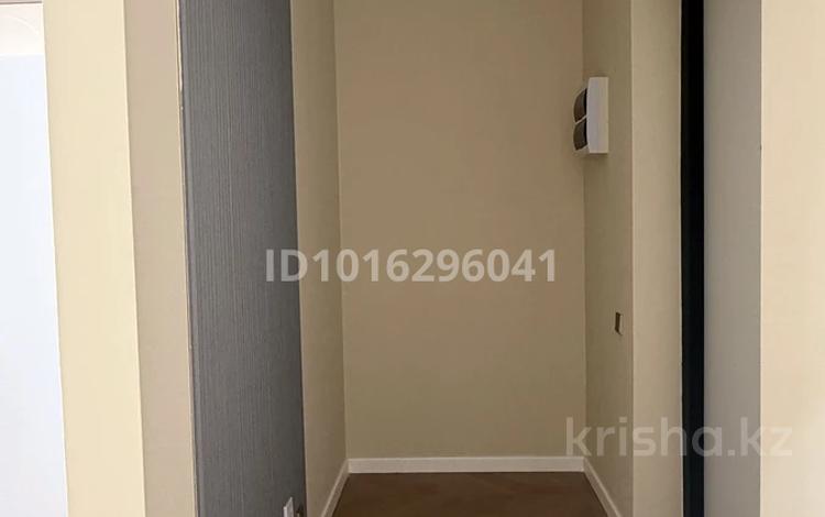 2-бөлмелі пәтер · 68 м² · 8/9 қабат, Нұркент ш/а, Турара Рыскулова 2Б/1, бағасы: 350 000 ₸ в Алматы, Алатауский р-н — фото 3