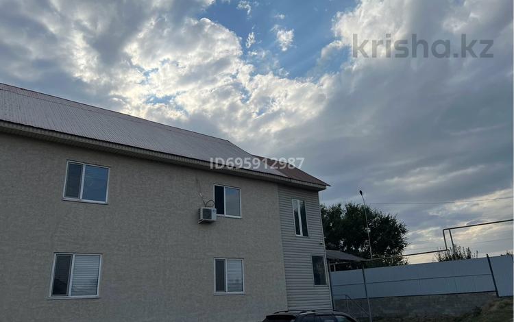 Отдельный дом · 7 комнат · 240 м² · 6 сот., Райымбек батыр за 99 млн 〒 в Талгаре — фото 4