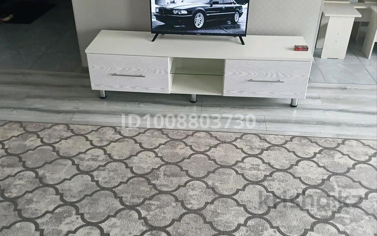 2-комнатная квартира · 65 м² · 4/5 этаж, Ауезова 102 — Центр города за 150 000 〒 в Щучинске — фото 2