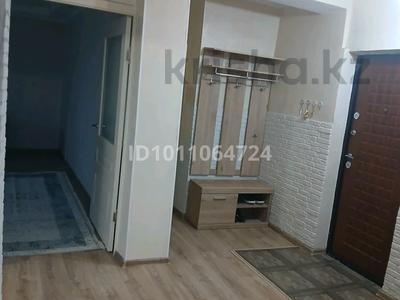 4-комнатная квартира · 100 м², мкр Коктем-2 1 за 500 000 〒 в Алматы, Бостандыкский р-н