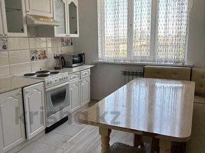 Аренда квартир в Алматы: 3-комнатная квартира · 86 м² · 7/10 этаж, Утеген Батыра 17/3 за 320 000 〒 3-комнатная квартира · 86 м² · 7/10 этаж, Утеген Батыра 17/3 за 320 000 〒 в Алматы, Ауэзовский р-н