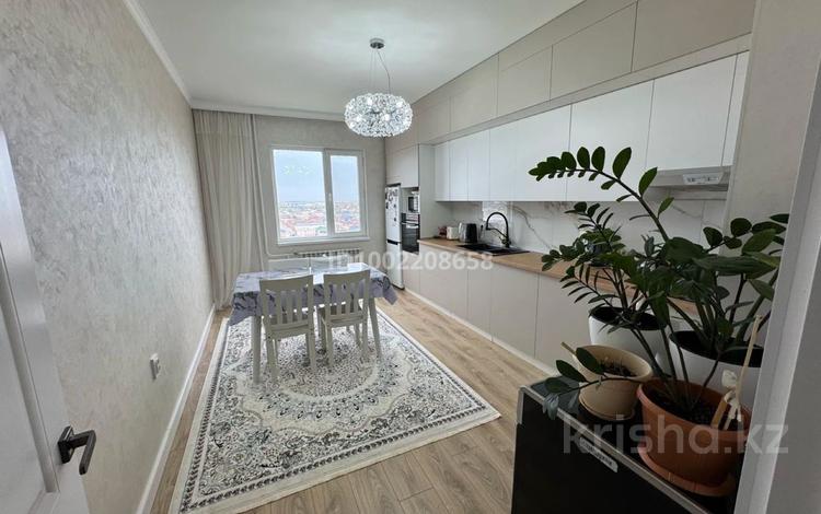 2-комнатная квартира · 74.2 м² · 12/16 этаж, мкр. Алмагуль, Гинаят Абдрахманова 24 за 230 000 ₸ в Атырау — фото 2