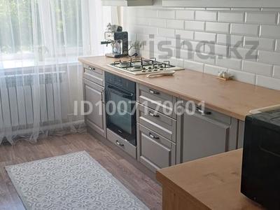 3-комнатная квартира · 57 м² · 1/2 этаж, Микрарайон Железнодорожный 45 за 16 млн 〒 в 