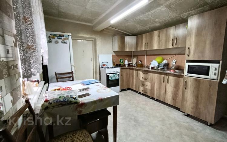 Отдельный дом · 3 комнаты · 47 м² · 5.5 сот., 3 пер. Кашаганова 41 — Свежая рыба, ресторан Марат за 21 млн ₸ в Таразе — фото 6