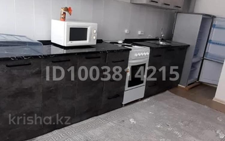 3-бөлмелі пәтер · 90 м² · 8/12 қабат, 11 35/1, бағасы: 130 000 ₸ в Туркестане — фото 2