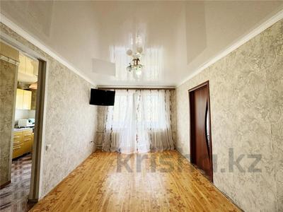 2-комнатная квартира, 45 м², 3/5 этаж, пр. Момышулы за 9 млн 〒 в Темиртау