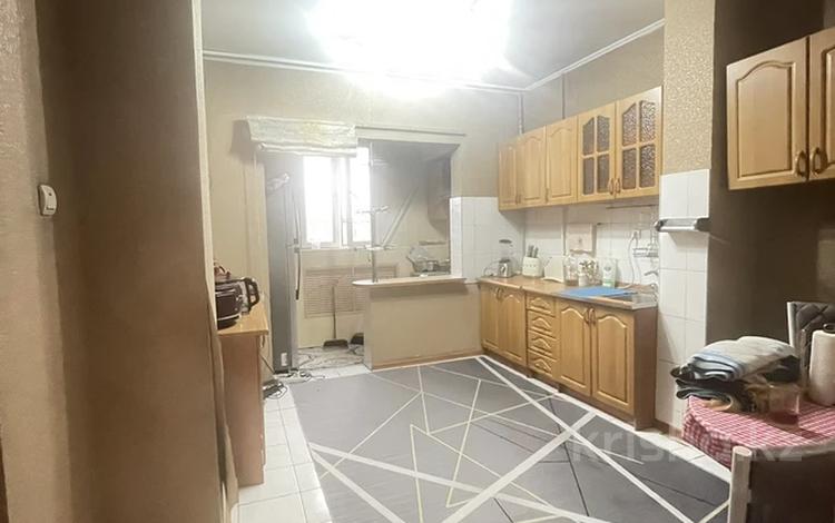 3-бөлмелі пәтер · 125 м² · 12/18 қабат, Брусиловского 163, бағасы: 59 млн ₸ в Алматы, Алмалинский р-н — фото 2
