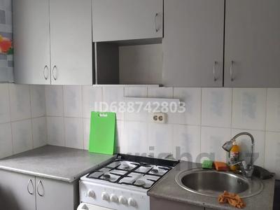 3-бөлмелі пәтер, 58 м², 3/5 қабат ай сайын, Космическая 16А, бағасы: 100 000 〒 в 