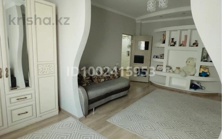 3-комнатная квартира · 93 м² · 1/4 этаж, мкр Нурсая 15 за 31 млн 〒 в Атырау — фото 9