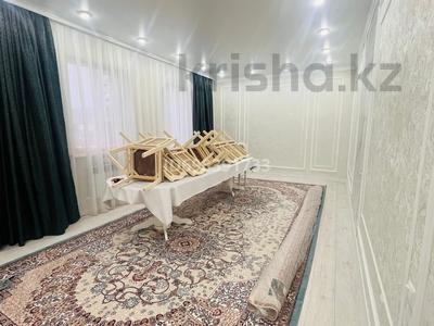 Отдельный дом · 6 комнат · 216 м² · 10 сот., мкр. Зачаганск пгт, Тауелсиздик 104 — Птицефабрика за 32 млн ₸ в Уральске