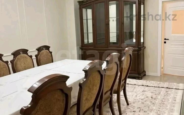 3-комнатная квартира · 108 м² · 5/12 этаж, Мкр. Туран 2415А за 300 000 ₸ в Шымкенте — фото 2